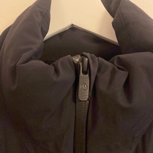 Black Lululemon Short Down Puffer Jacket ❄️ - Picture 3 of 3